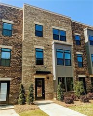 657 Uwharrie River Road, Charlotte, NC 28211