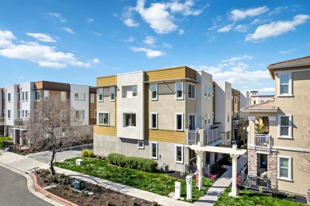 675 Tigerseye Loop, San Jose, CA 95123