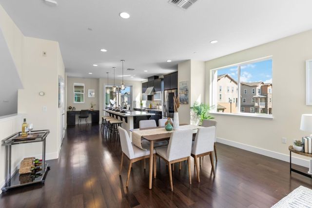 675 Tigerseye Loop, San Jose, CA 95123