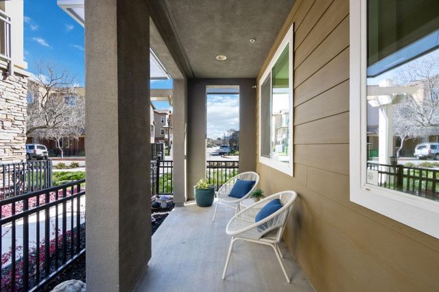 675 Tigerseye Loop, San Jose, CA 95123