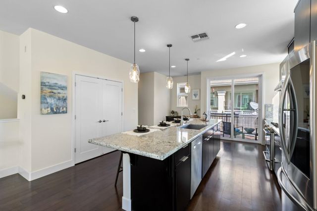 675 Tigerseye Loop, San Jose, CA 95123