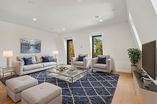 22 High Street 6, Boston, MA 02122