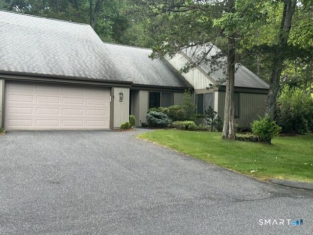 18 Heritage Crest D, Southbury, CT 06488