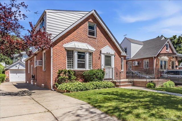 254-23 83rd Avenue, Glen Oaks, NY 11004