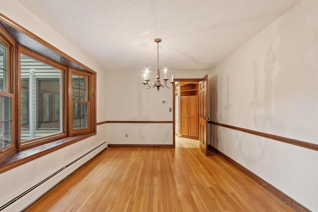 23 Banbury Dr, Westford, MA 01886