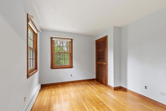 23 Banbury Dr, Westford, MA 01886