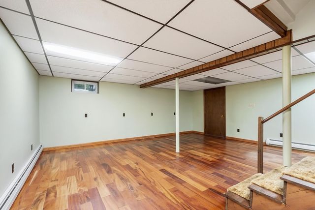 23 Banbury Dr, Westford, MA 01886