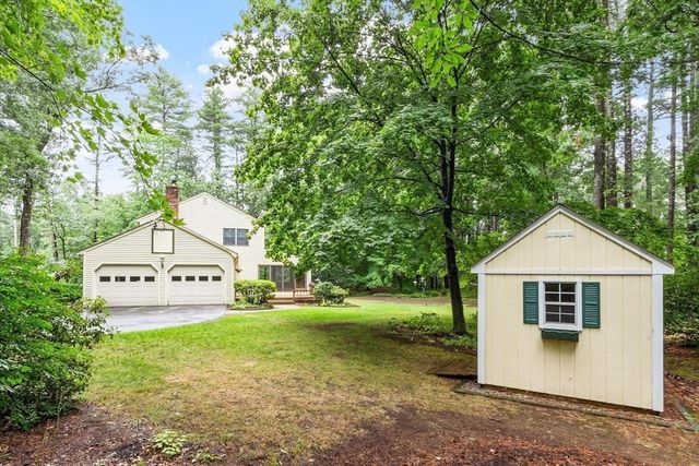23 Banbury Dr, Westford, MA 01886