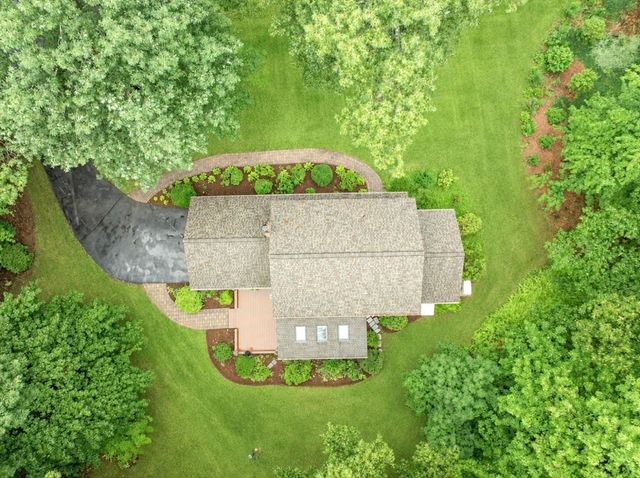 23 Banbury Dr, Westford, MA 01886