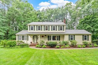 23 Banbury Dr, Westford, MA 01886