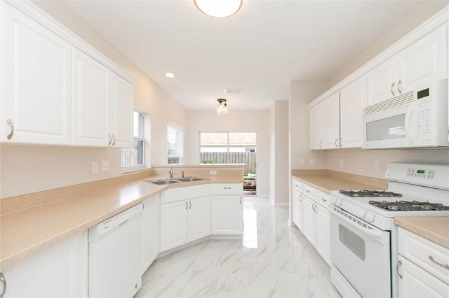28632 SEASHELL COURT, Wesley Chapel, FL 33545