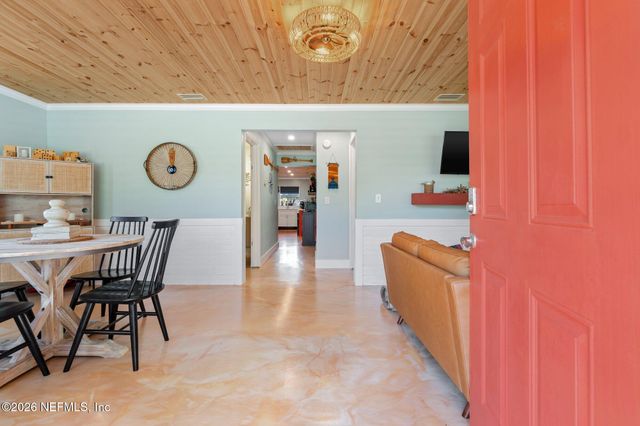 118 LUDWIG Avenue, Crescent City, FL 32112