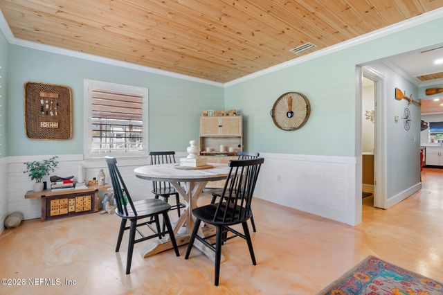 118 LUDWIG Avenue, Crescent City, FL 32112