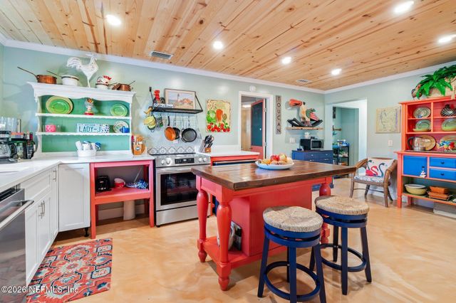 118 LUDWIG Avenue, Crescent City, FL 32112