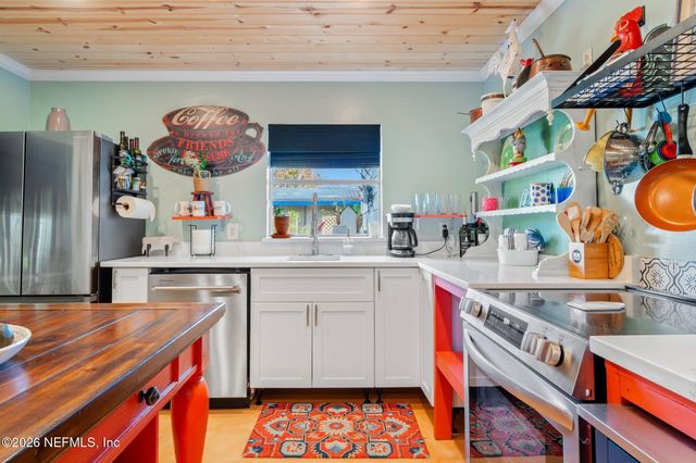 118 LUDWIG Avenue, Crescent City, FL 32112