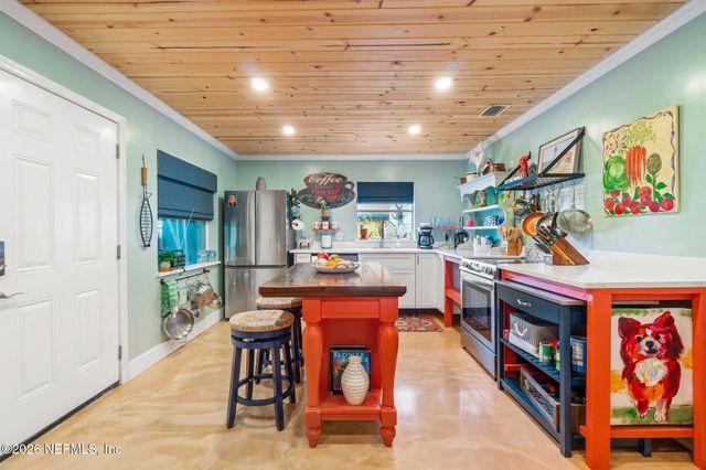 118 LUDWIG Avenue, Crescent City, FL 32112