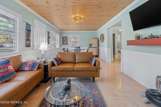 118 LUDWIG Avenue, Crescent City, FL 32112