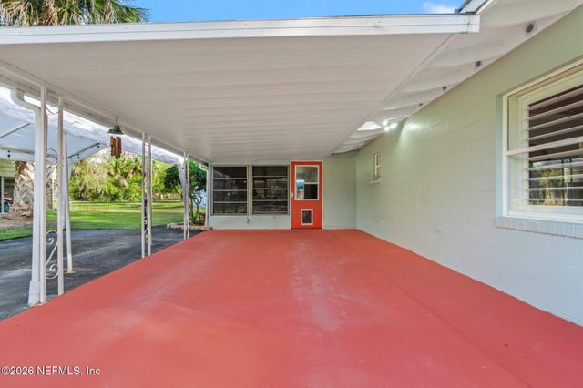 118 LUDWIG Avenue, Crescent City, FL 32112