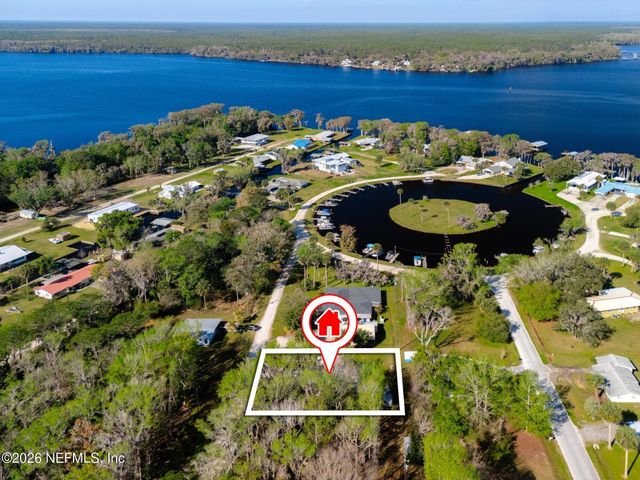 118 LUDWIG Avenue, Crescent City, FL 32112