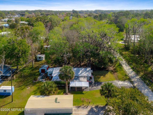 118 LUDWIG Avenue, Crescent City, FL 32112