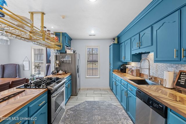 2383 Geneva Drive, Nesbit, MS 38651