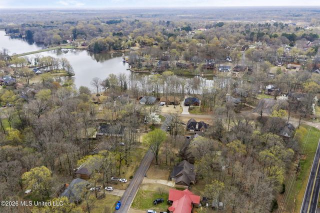 2383 Geneva Drive, Nesbit, MS 38651