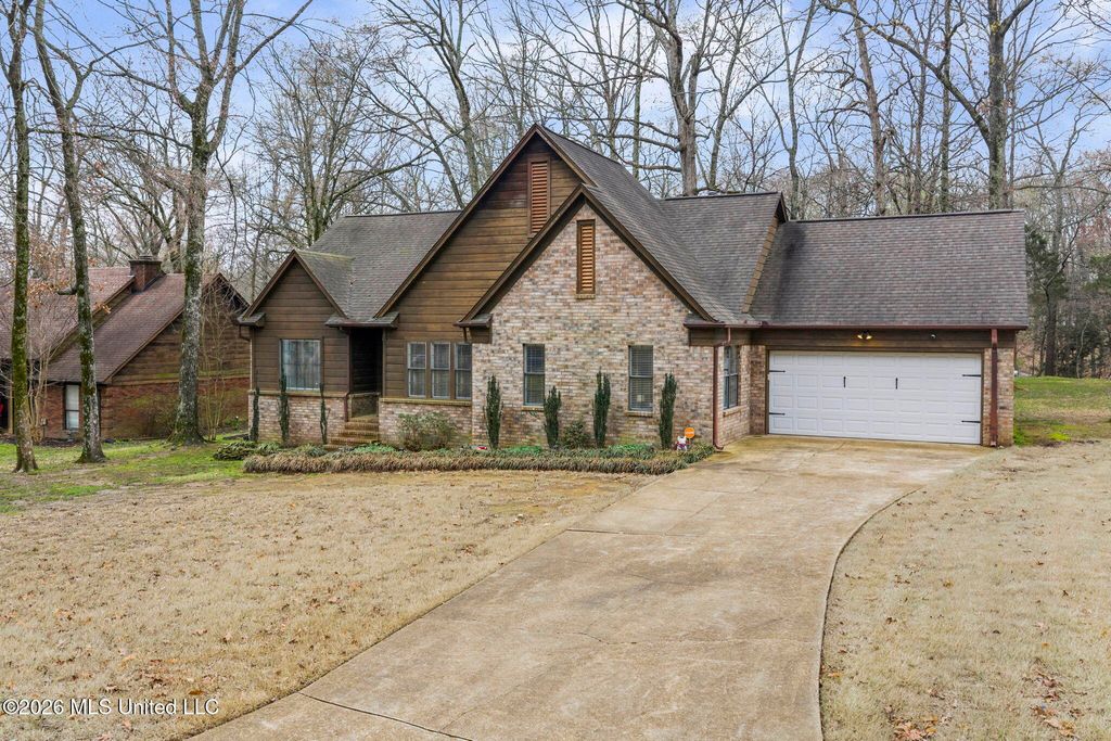 2383 Geneva Drive, Nesbit, MS 38651