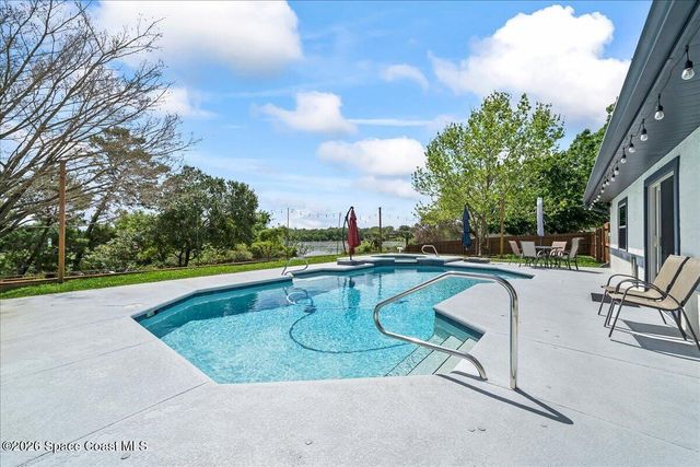 1335 S Carpenter Road, Titusville, FL 32796