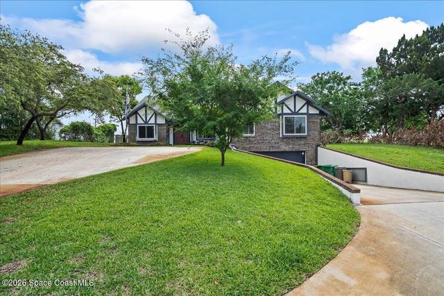 1335 S Carpenter Road, Titusville, FL 32796