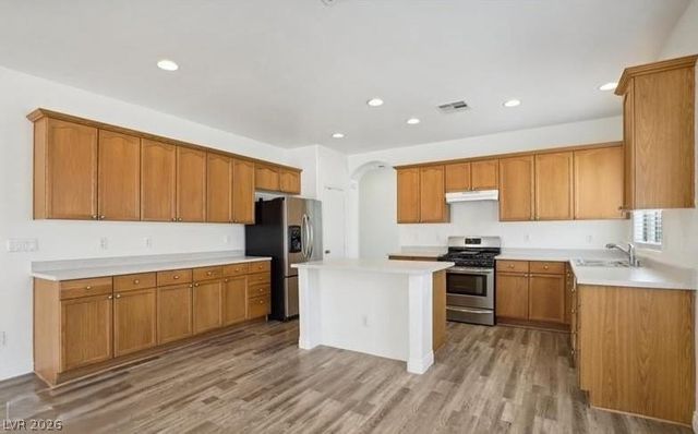 5433 Overlook Valley Street, North Las Vegas, NV 89081