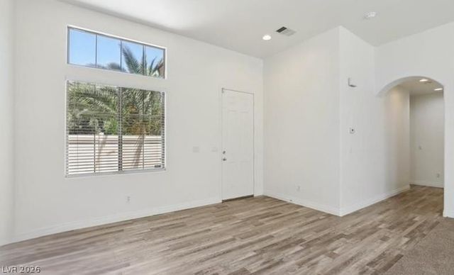 5433 Overlook Valley Street, North Las Vegas, NV 89081