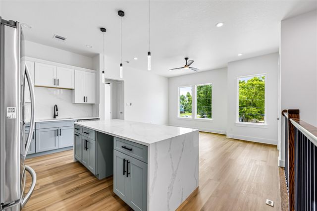 4815 Cruse Rd B, Houston, TX 77016