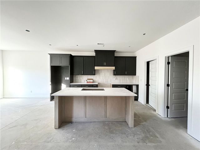 28 Stronsay Circle, Bella Vista, AR 72715