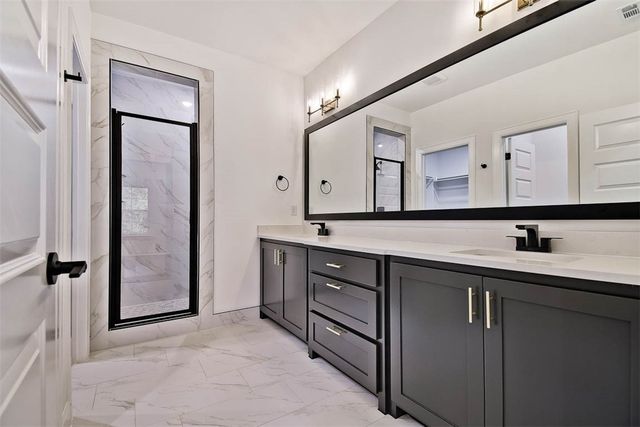 28 Stronsay Circle, Bella Vista, AR 72715