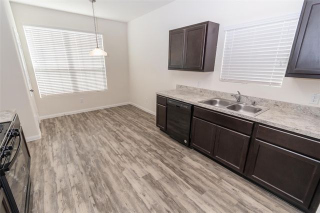 26 Lazy Swing Court, Manvel, TX 77578