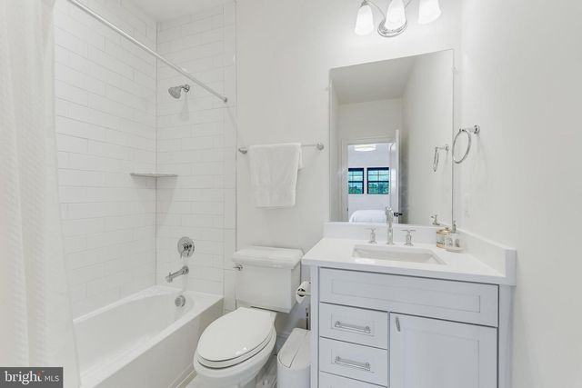 6501 36TH ST N, Arlington, VA 22213
