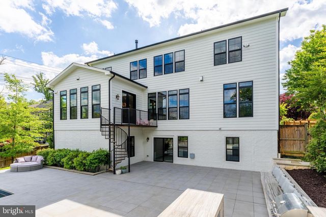 6501 36TH ST N, Arlington, VA 22213