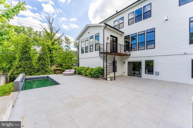 6501 36TH ST N, Arlington, VA 22213