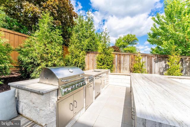 6501 36TH ST N, Arlington, VA 22213