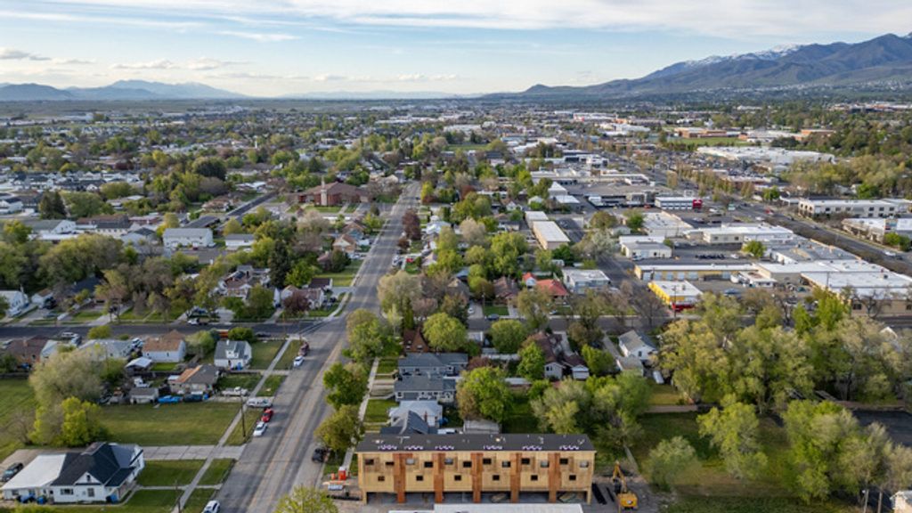 Image 19 of property listing at 452 N 100 W #103, Logan, UT 84321
