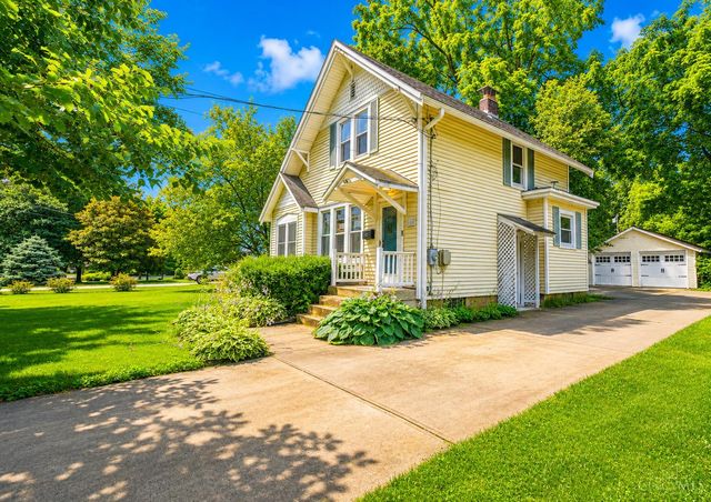 1525 Maple Avenue, Wyoming, OH 45215