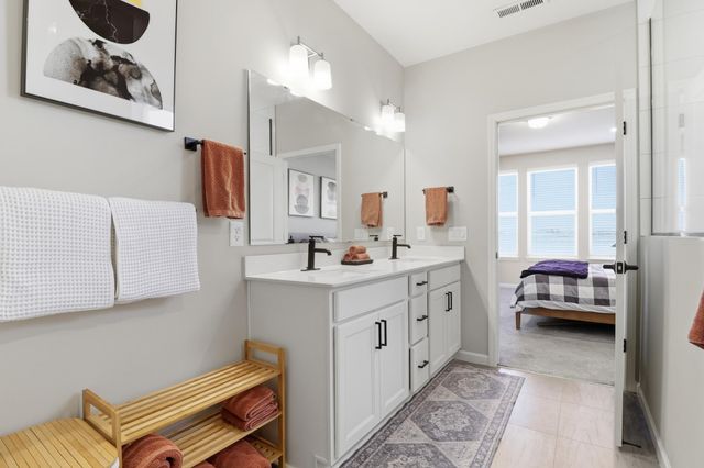 4557 Schilling Way, Woodbury, MN 55129