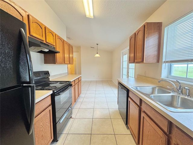 472 LAKE ELOISE POINTE BOULEVARD, Winter Haven, FL 33880