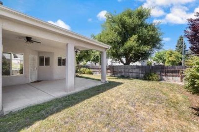 10282 N Whitney Avenue, Fresno, CA 93730