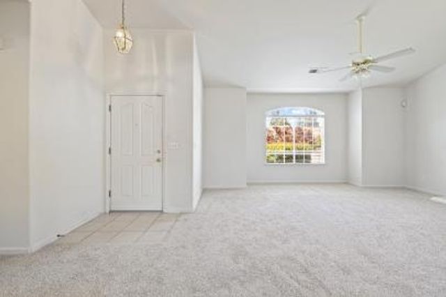 10282 N Whitney Avenue, Fresno, CA 93730