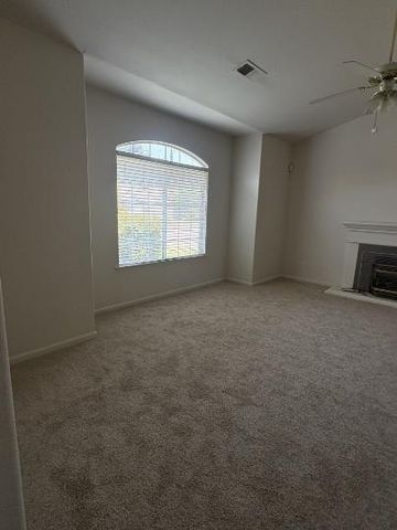 10282 N Whitney Avenue, Fresno, CA 93730