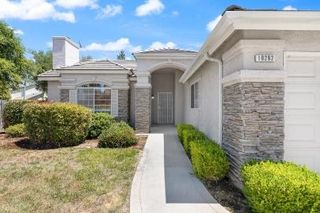 10282 N Whitney Avenue, Fresno, CA 93730
