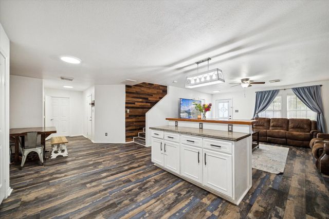 8435 Broadleaf Avenue, Baytown, TX 77521