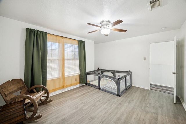 8435 Broadleaf Avenue, Baytown, TX 77521