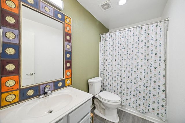 8435 Broadleaf Avenue, Baytown, TX 77521